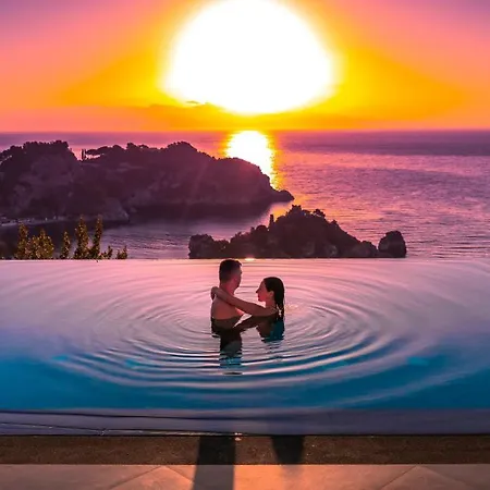 Isola Bella Infinity Apartahotel 4*