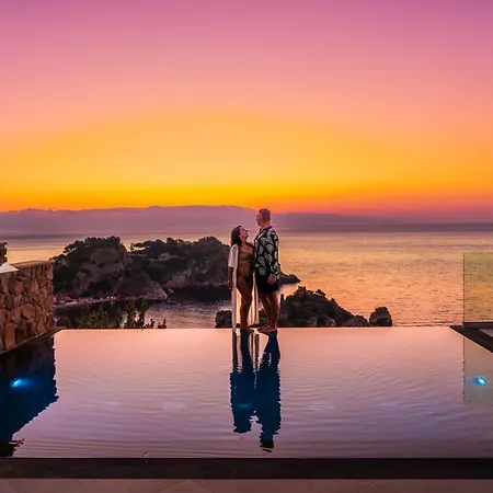 Isola Bella Infinity Aparthotel 4*