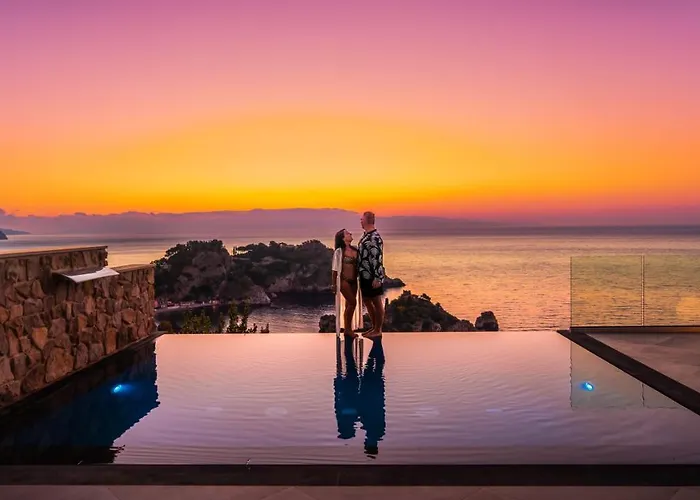 Isola Bella Infinity Aparthotel 4*