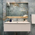 Isola Bella Infinity Apartmanhotel 4*