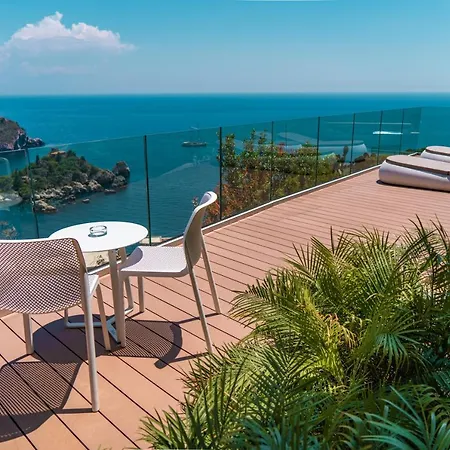 Isola Bella Infinity Aparthotel 2*