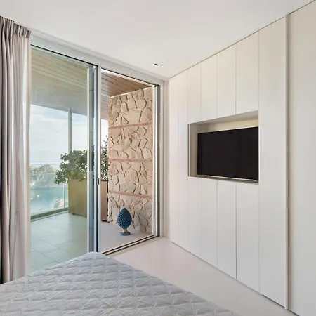 Isola Bella Infinity Aparthotel