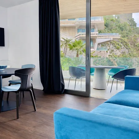 Isola Bella Infinity Lejlighedshotel 4*