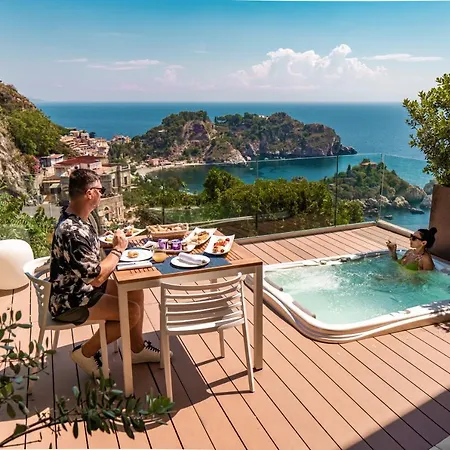 Isola Bella Infinity Aparthotel 4*