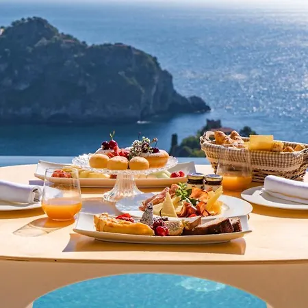 Isola Bella Infinity Aparthotel 4*