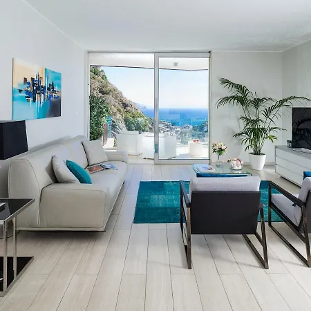 Isola Bella Infinity Apartmanhotel 4*