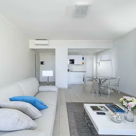 Apartmanhotel Isola Bella Infinity 4*