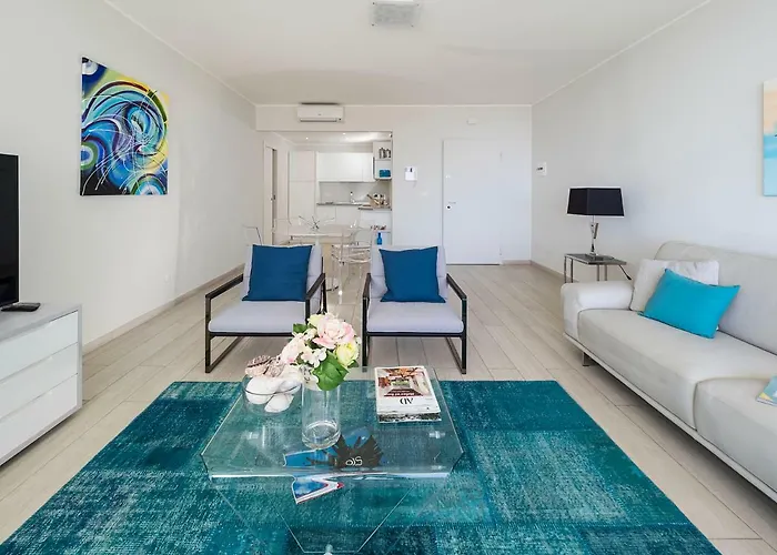 Isola Bella Infinity